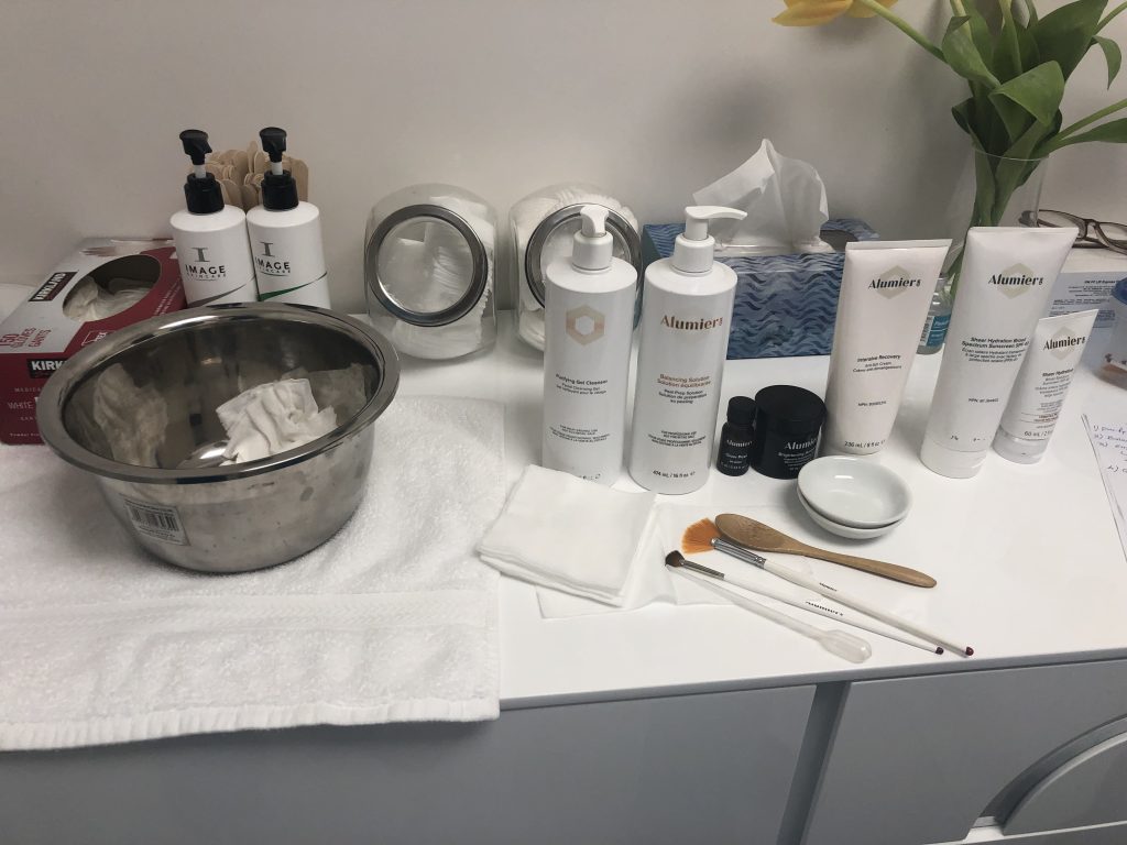 Skin Blossom Pro facial treatment room